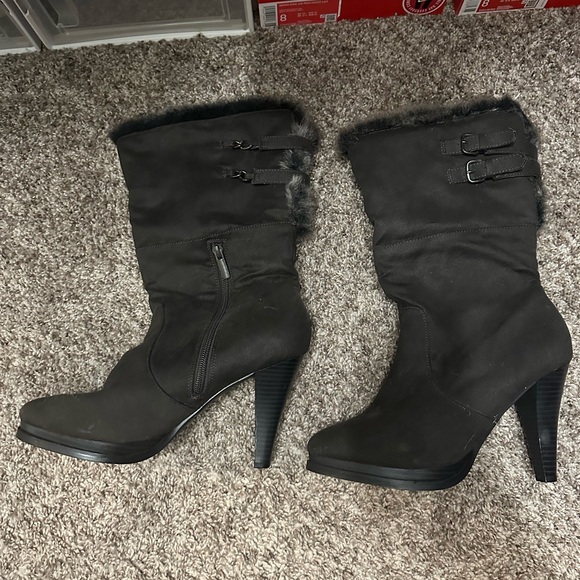 Faux dark gray heeled boots. - Picture 1 of 5